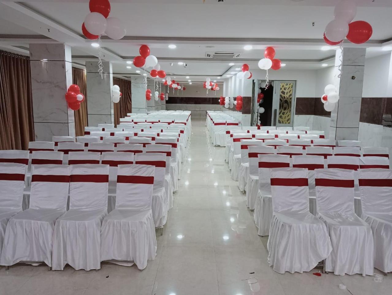 Hotel Royal Park Nellore Kültér fotó